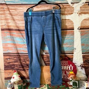 Old Navy Classic Blue Jeans